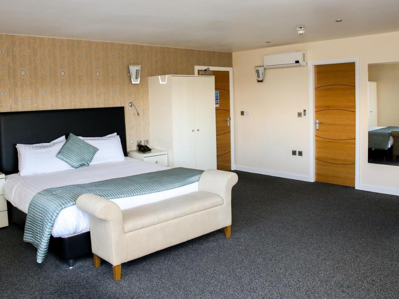 Oak Royal Hotel, Golf And Country Club Chorley  Eksteriør bilde